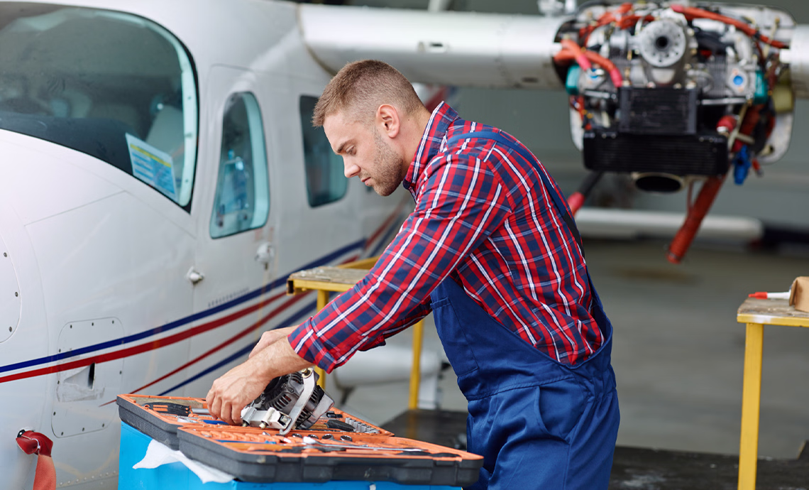 cheapest day to book international flights