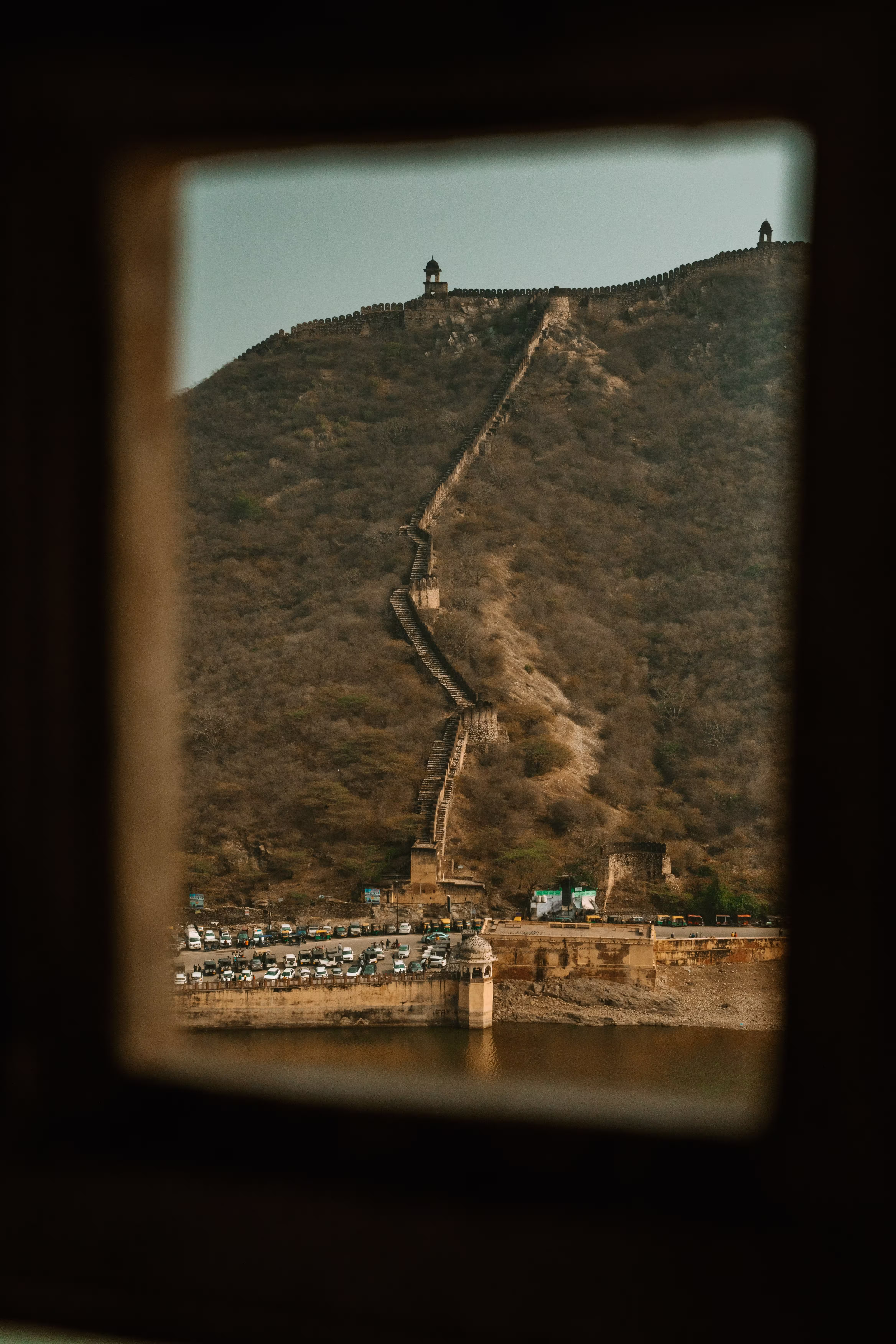 Wall of Amer Fort on a steep slope in Jaipur