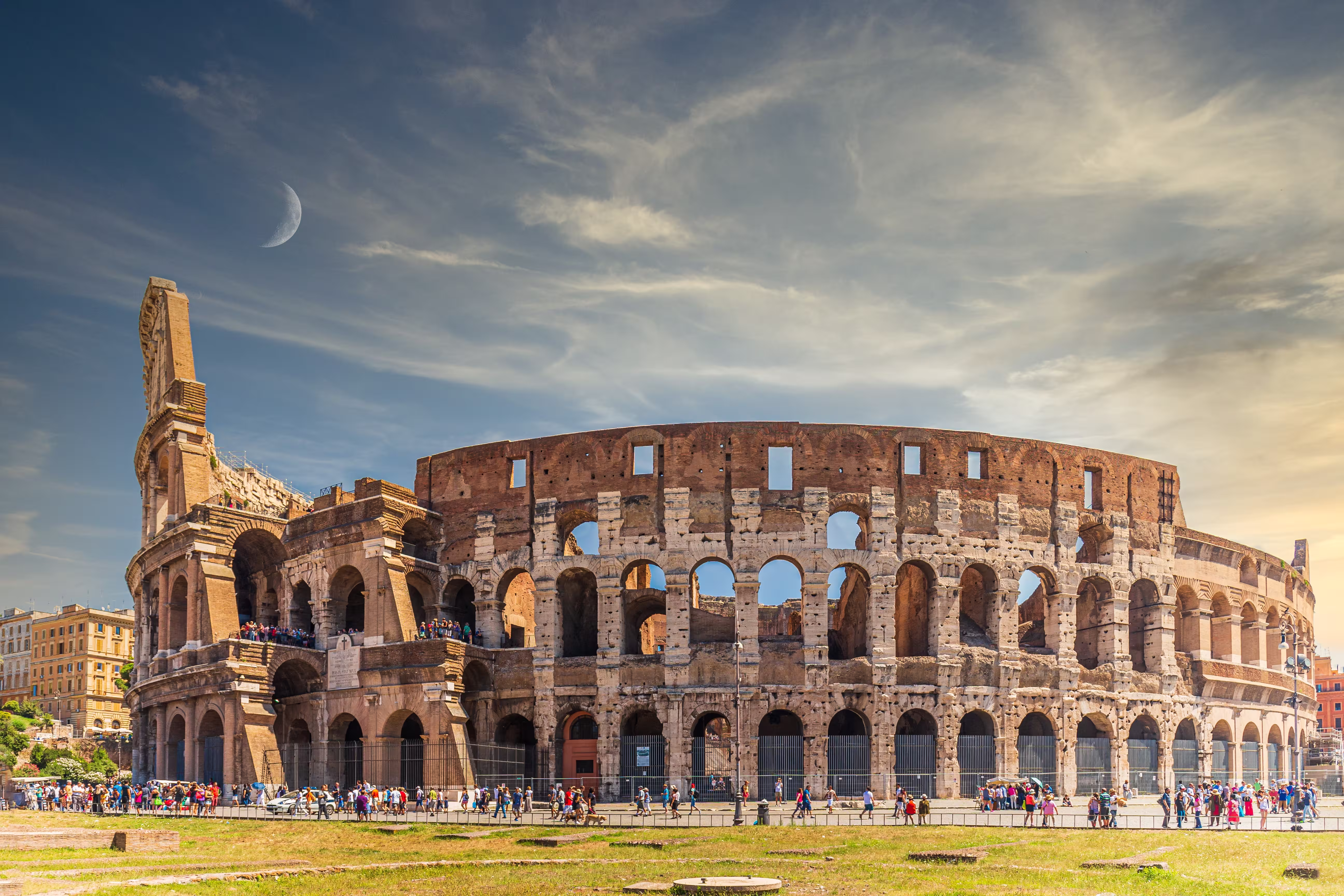 breathtaking-shot-colosseum-amphitheatre-located-r