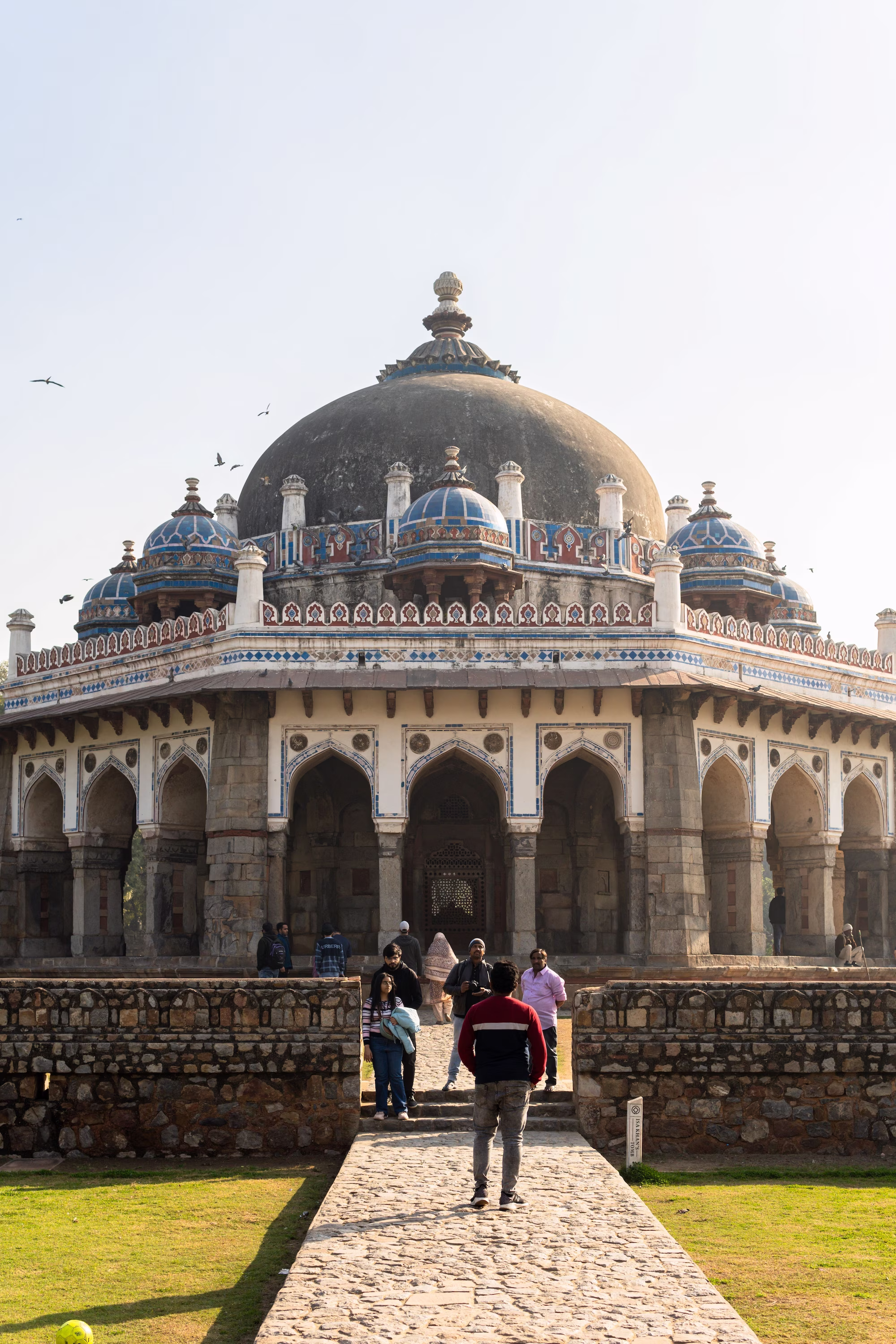khan-tomb