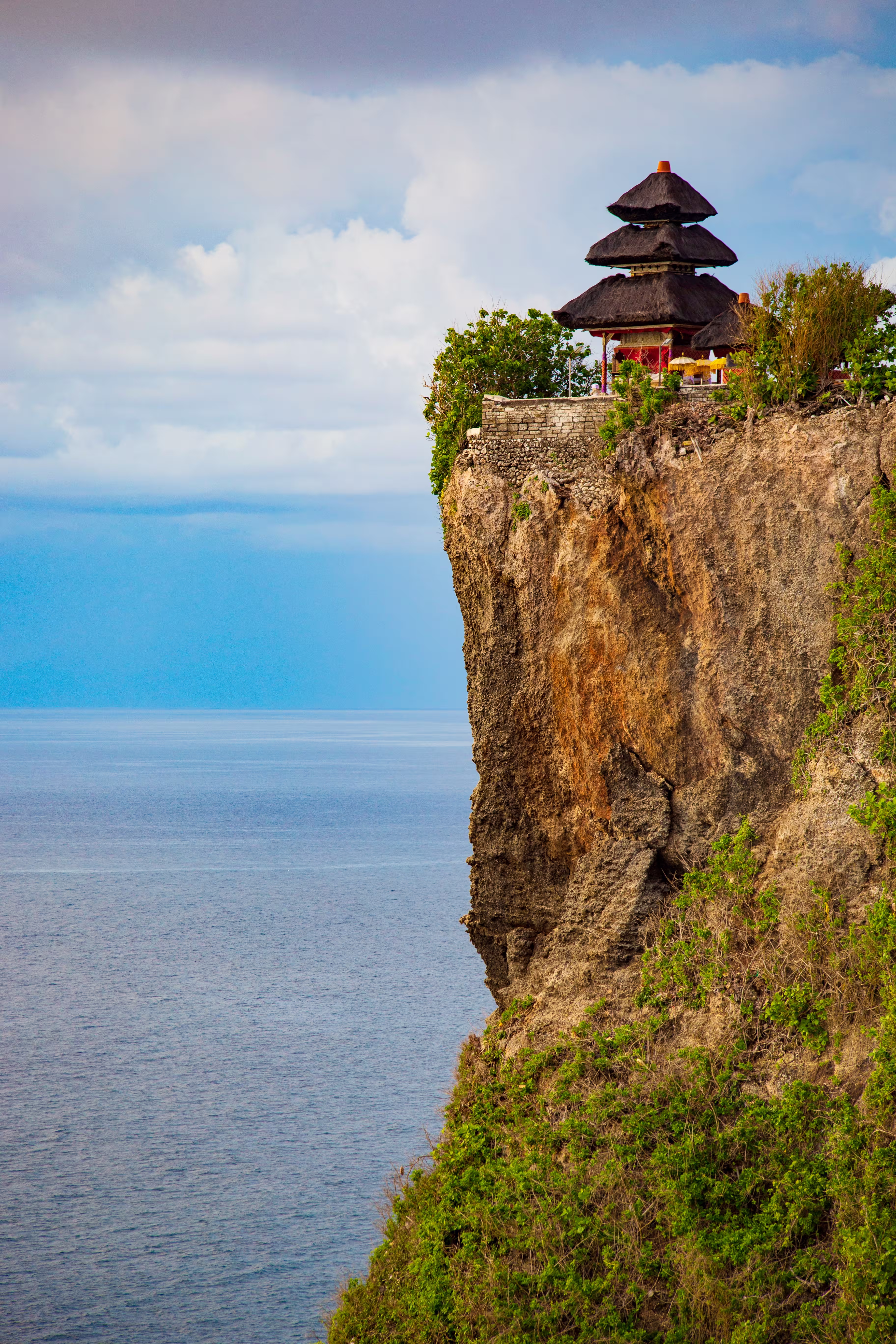 Spectacular sunset view from Uluwatu cliff in Bali