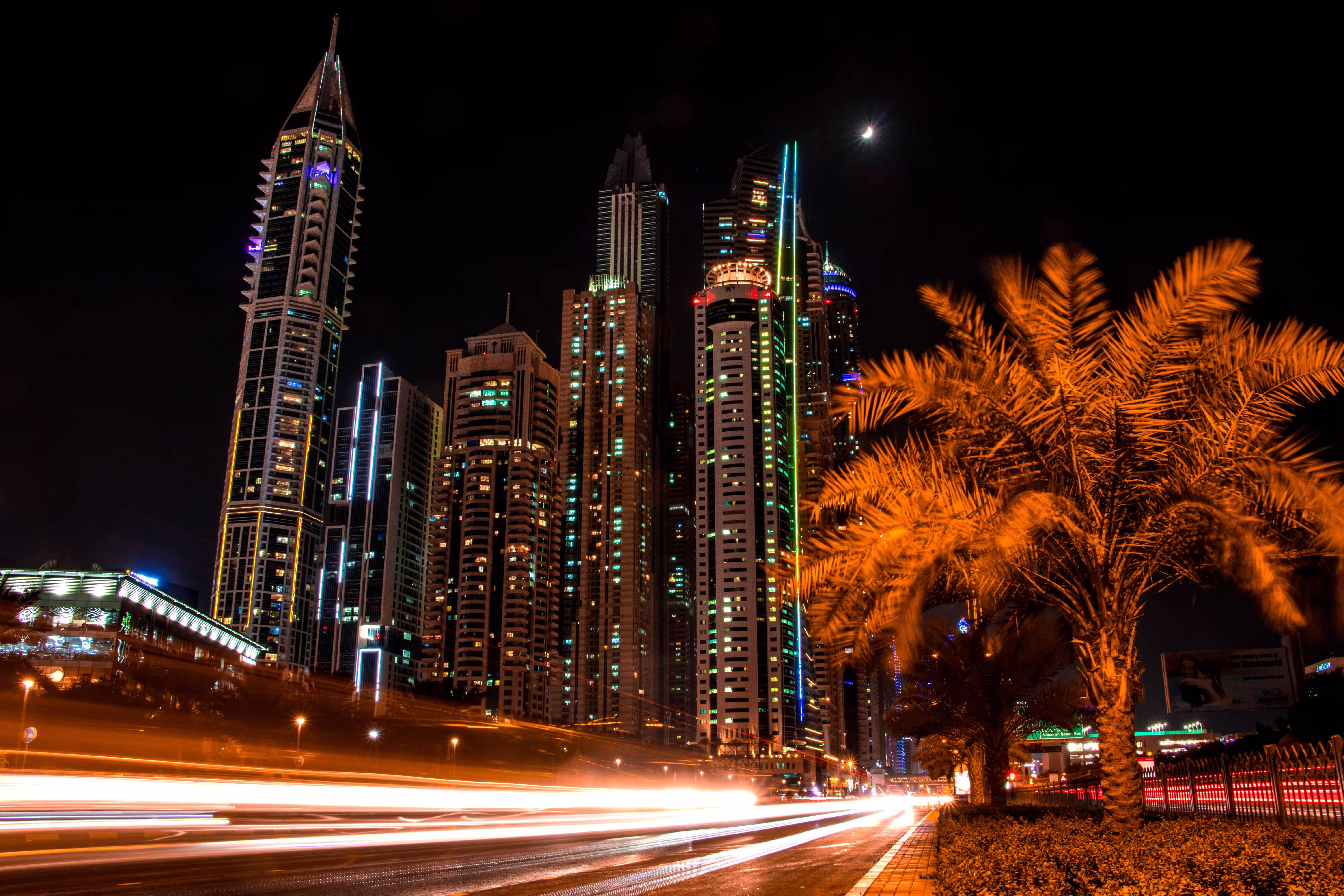 high rise buildings in Dubai