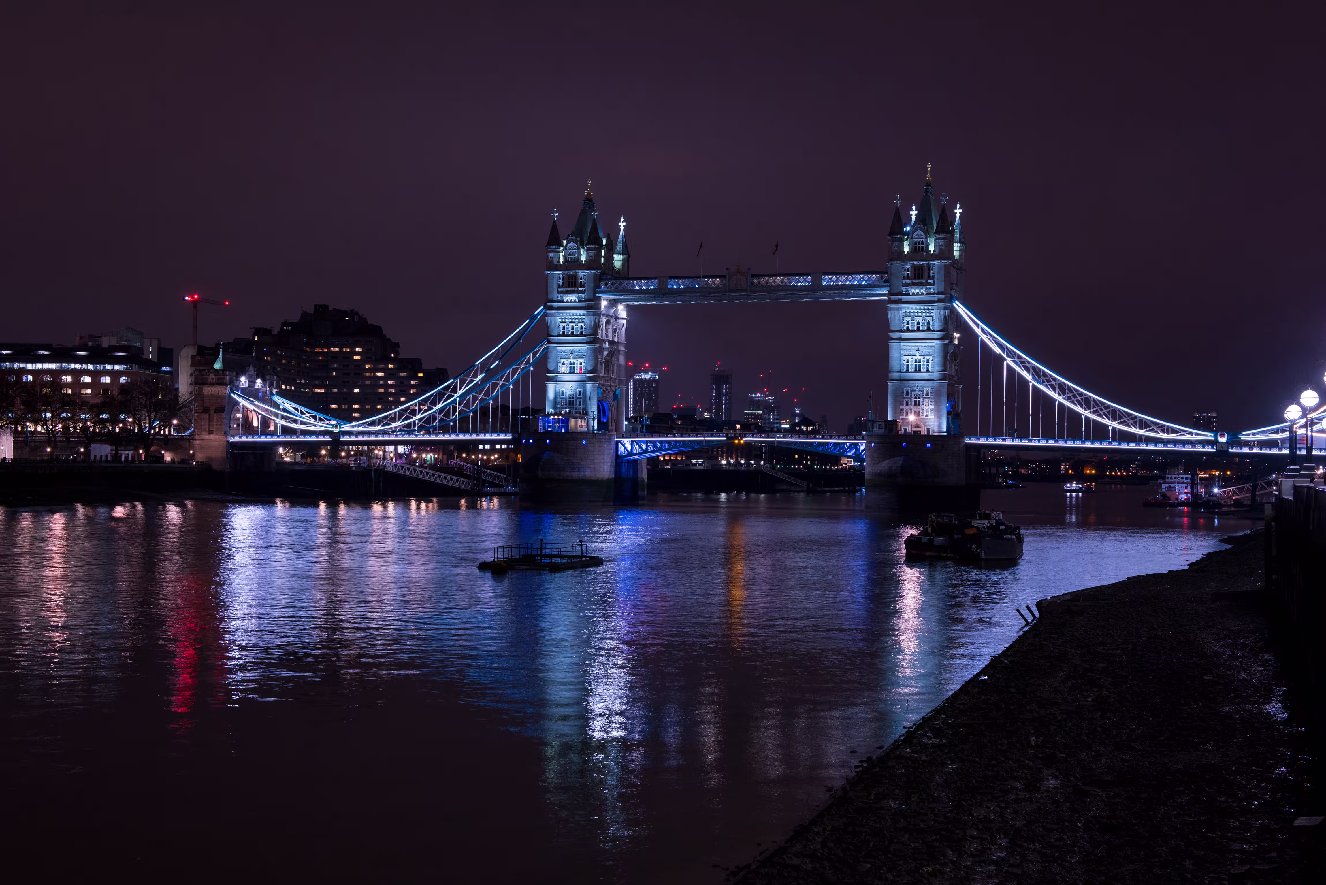 tower-bridge-by-night-thames-london