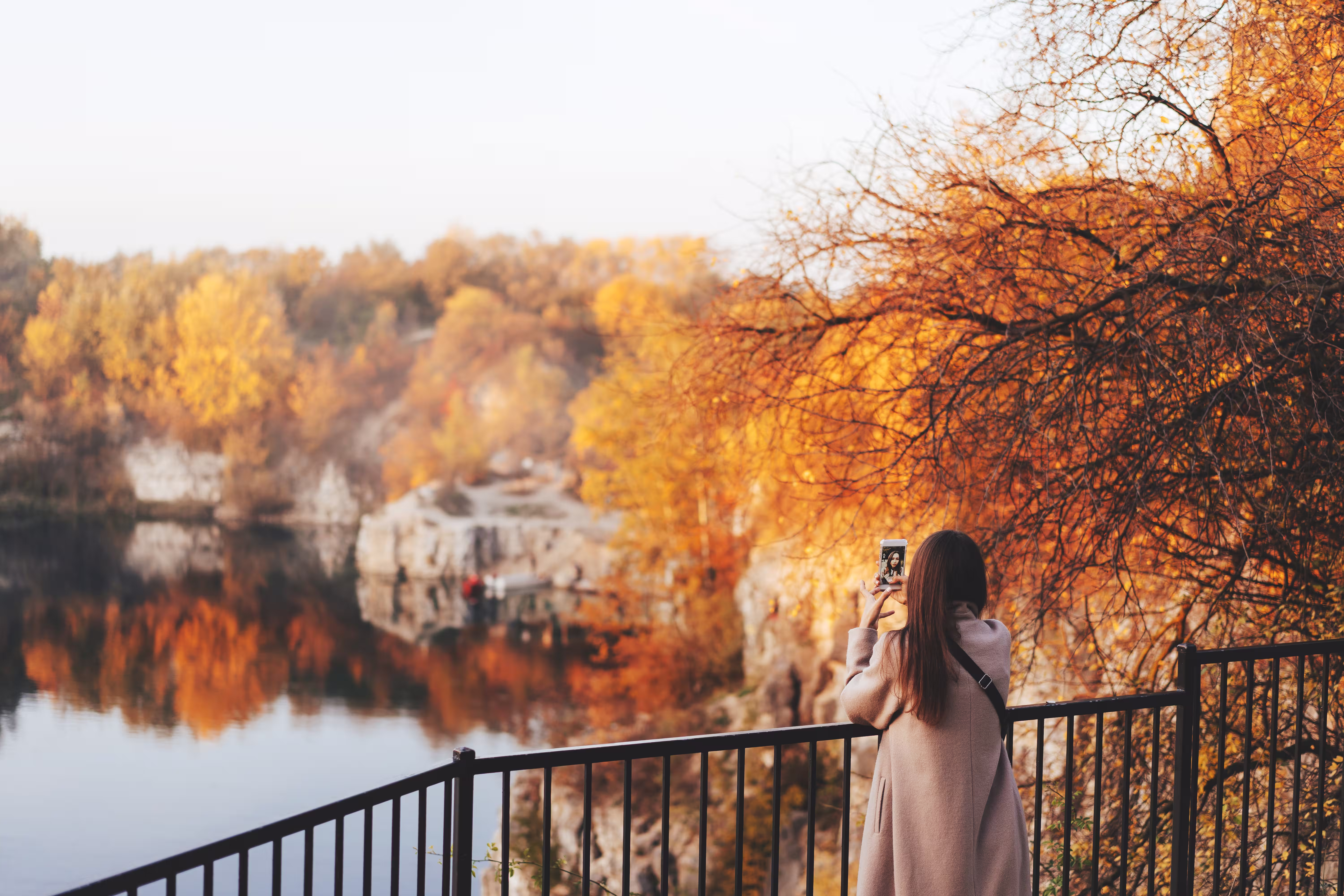 5 Best Fall Foliage Destinations You Can Fly to This Autumn