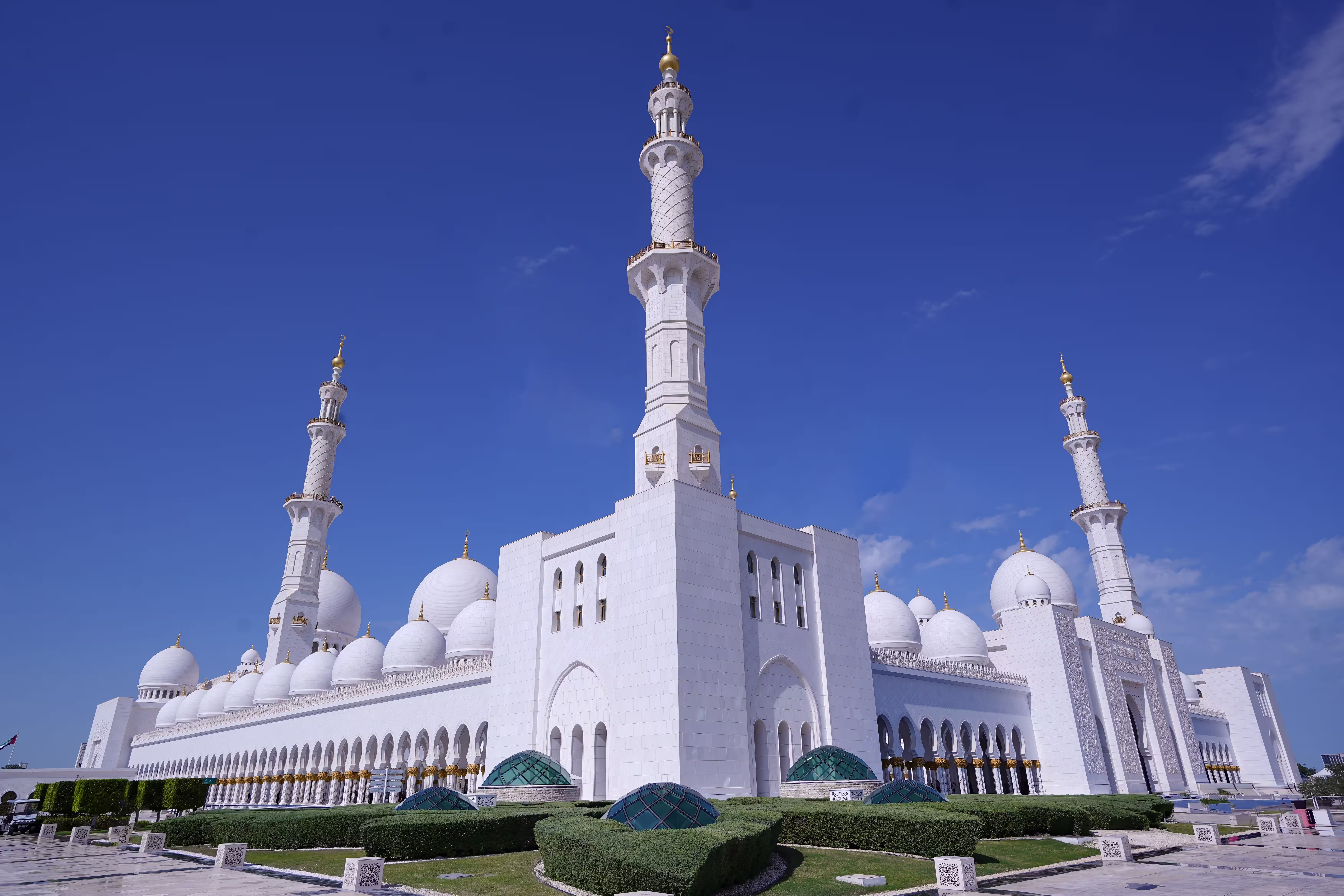 Sheikh Zayed Grand Mosque in Abu Dhabi