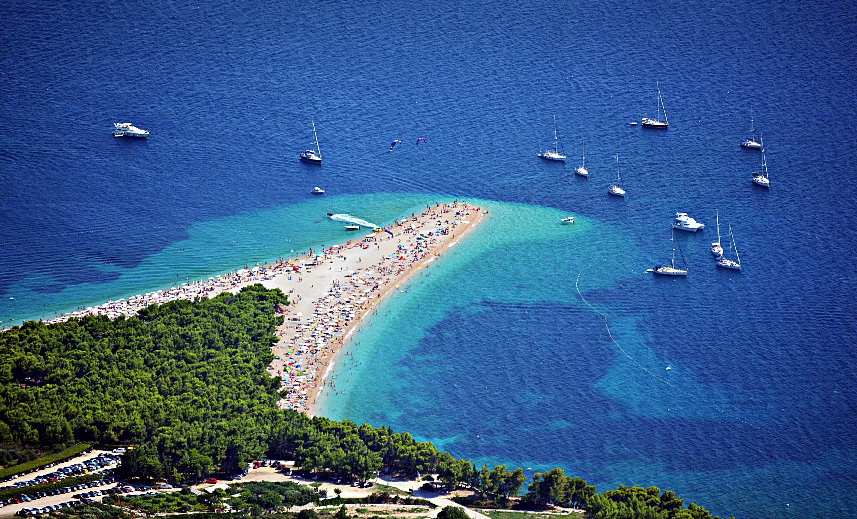 zlatni-rat-bol-brac-croatia-golden-horn-beach